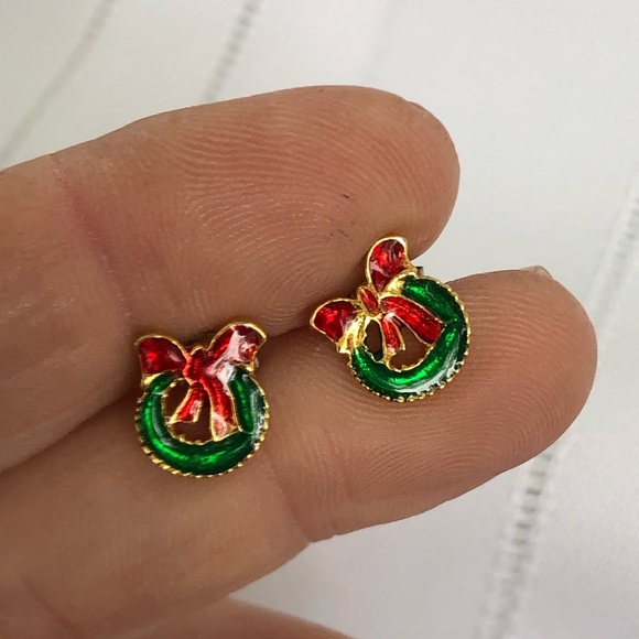 Vtg Red and Green Enamel Wreath Earrings - Picture 2 of 9